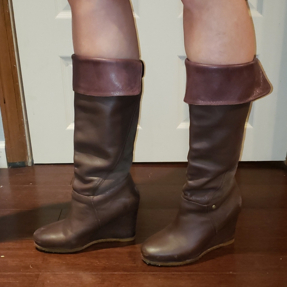 UGG Ravenna boots